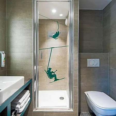 Ibis Styles Pays Du Mont-blanc Hotel 3*