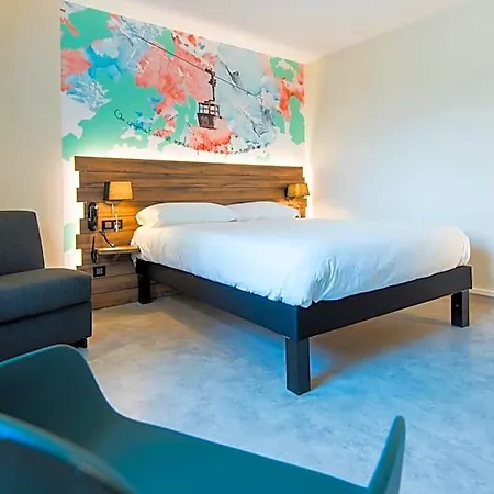 Ibis Styles Pays Du Mont-blanc Hotel 3*