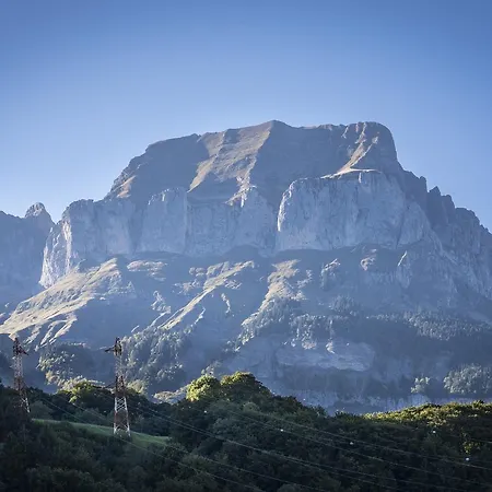 Ibis Styles Pays Du Mont-blanc 3*