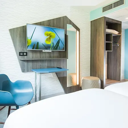 Ibis Styles Pays Du Mont-blanc Szálloda 3*