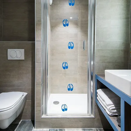 Ibis Styles Pays Du Mont-blanc 3* Салланш